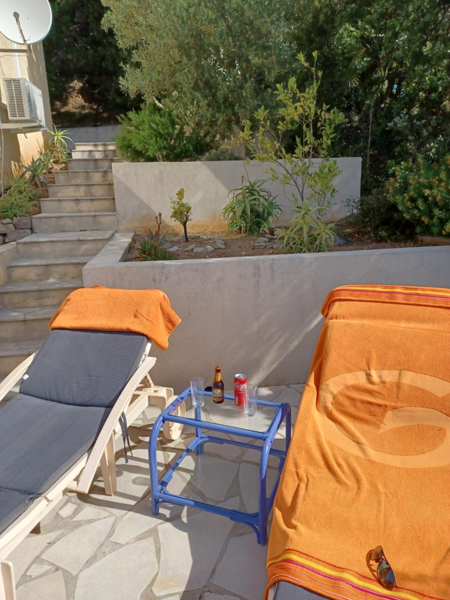 Appartement Rez De Jardin Dans Villa Vue Mer Cavalaire-sur-Mer Exterior foto
